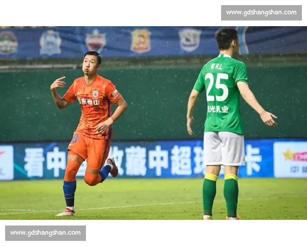 泰山压顶空欢喜，海港领跑仍稳当：中超谁真能抗住考验？